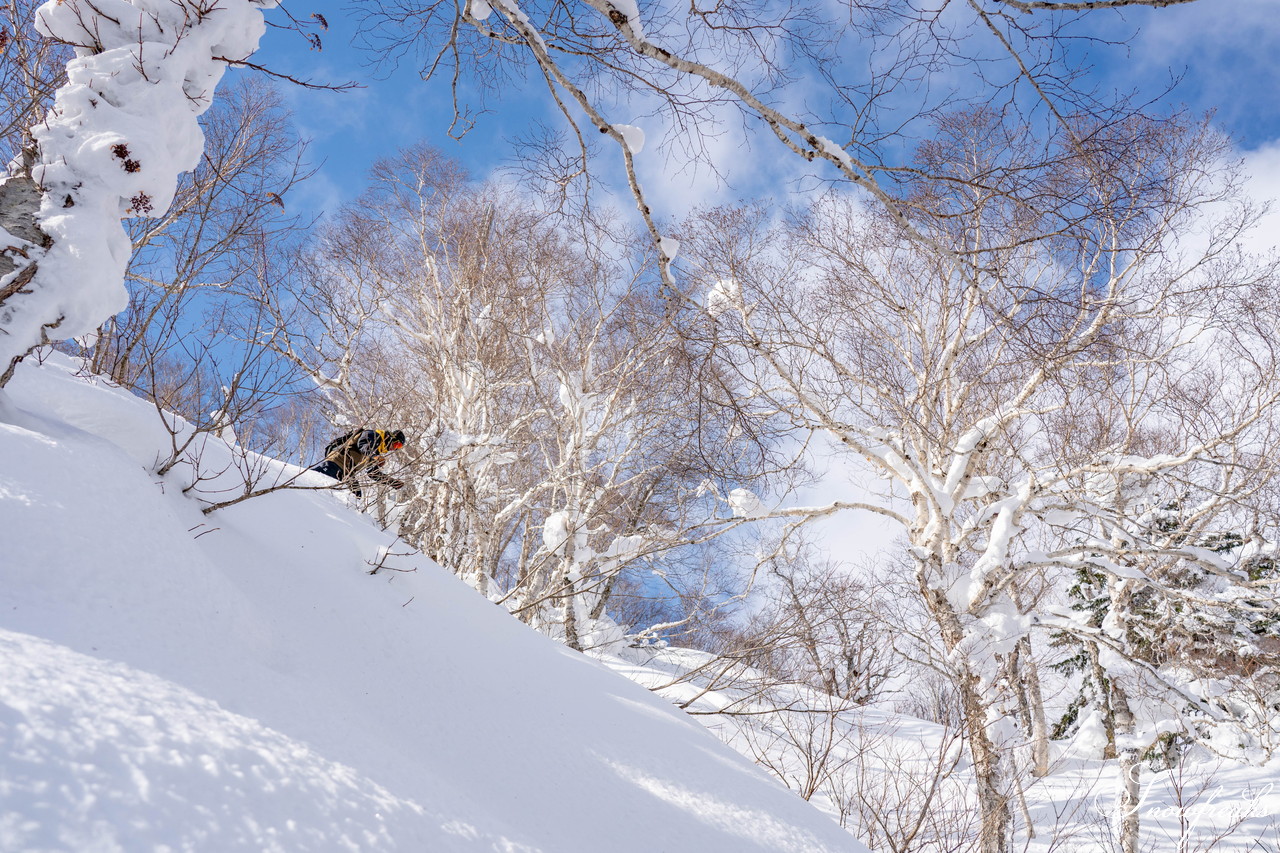 標高1,023ｍ。手稲山を知り尽くしたプロスキーヤー・中西太洋さんと行く、“マザーマウンテン”フォトセッション(^_-)-☆